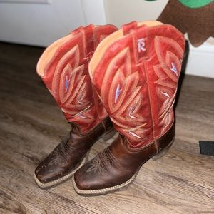 Women’s Ariat boot